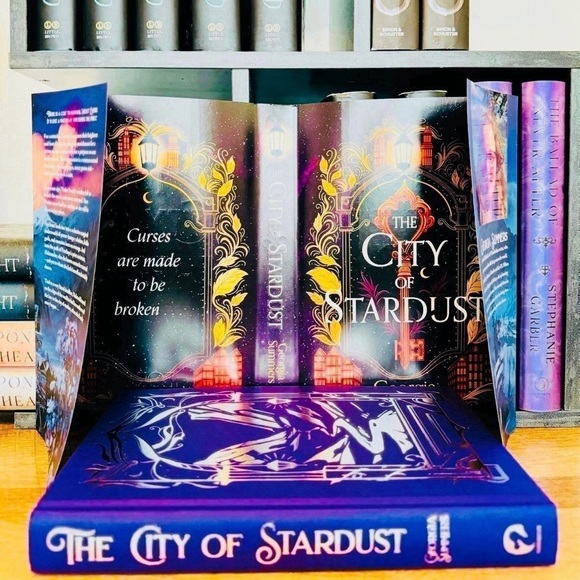 Fairyloot Exclusive Signed Edition City Of Stardust by Georgia Summers - Picture 11 of 12